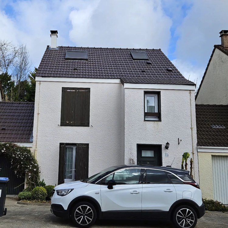 Rénovation de toiture par un couvreur à Crécy-la-Chapelle — entreprise Beautour